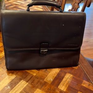 Briefcase/ messenger bag. 18x15x8. Chestnut Brown Leather